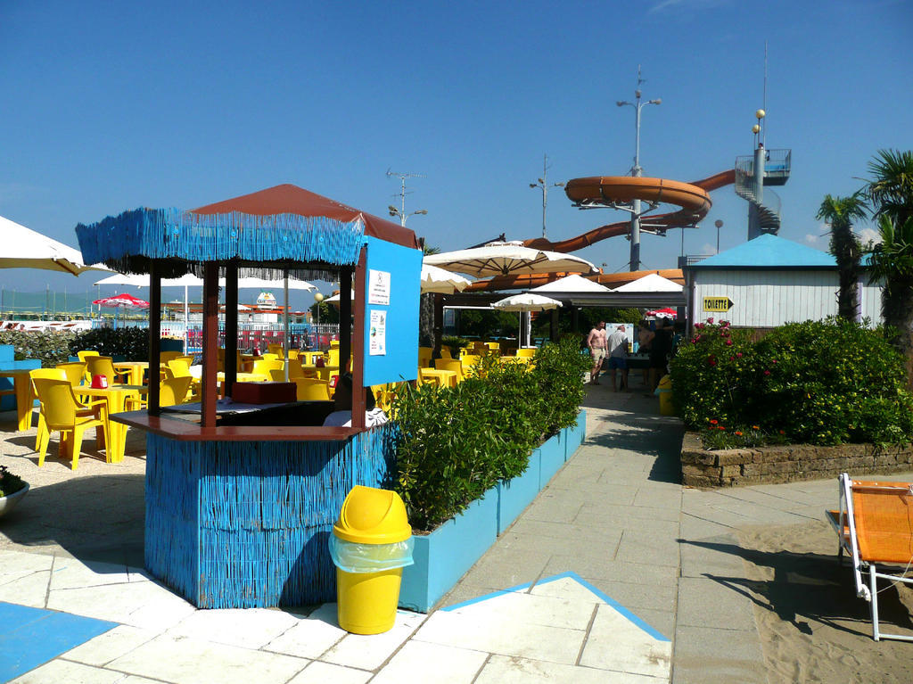 Hotel Leonardo Cesenatico Kültér fotó