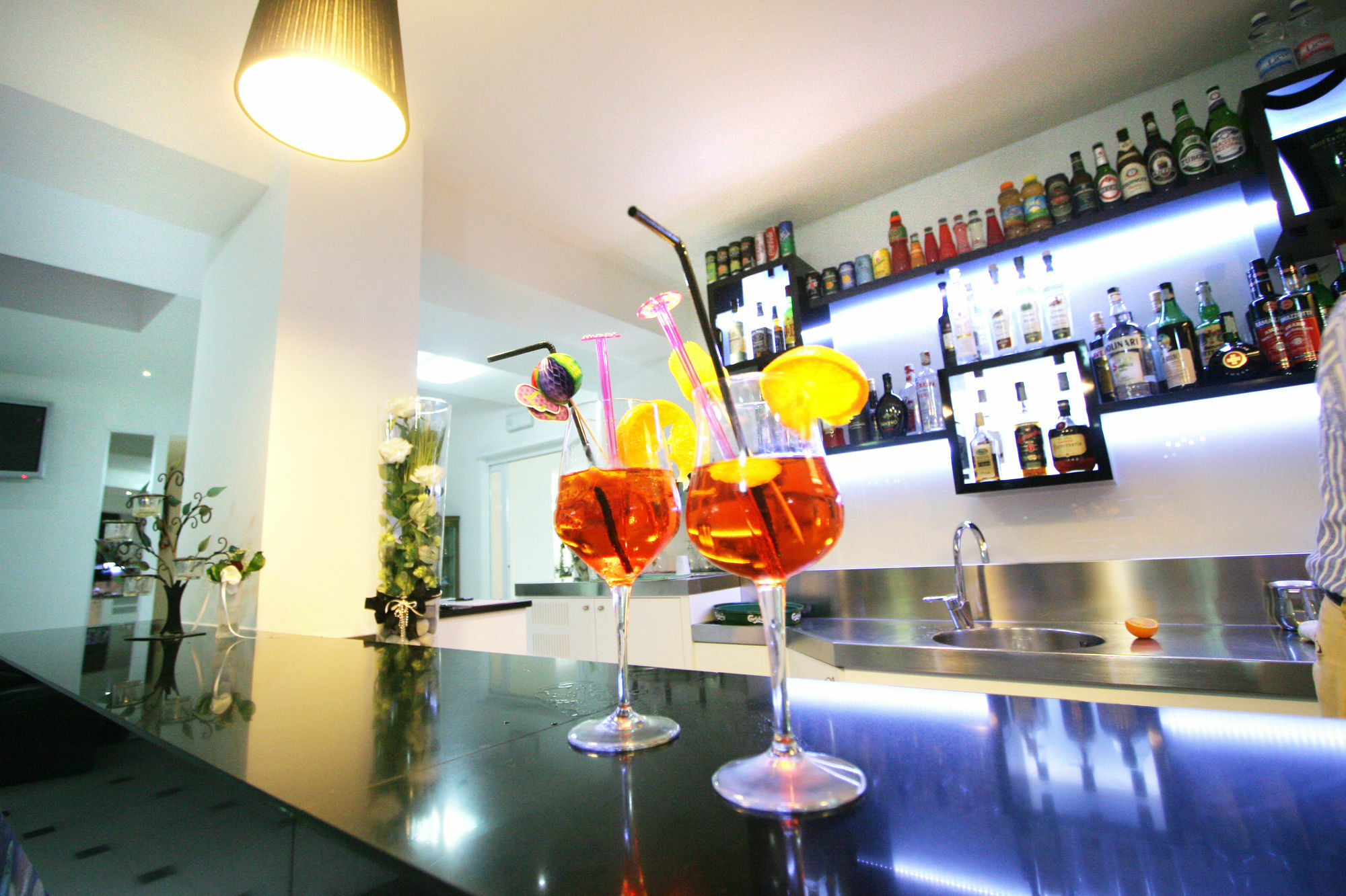 Hotel Leonardo Cesenatico Kültér fotó